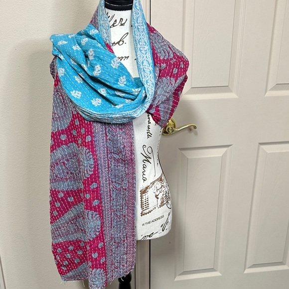 Accessories - Reversible Beautiful Kantha Scarf